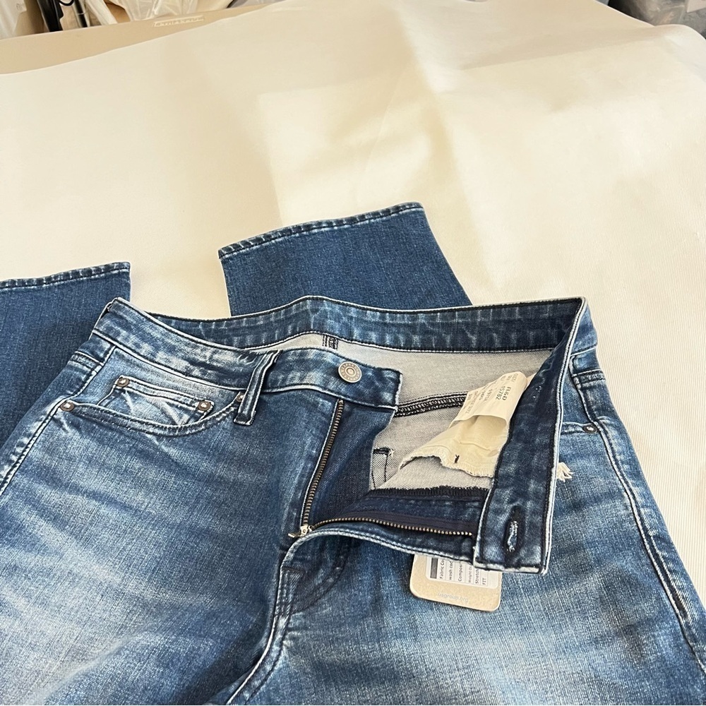 Express Size 32 X 30 Relaxed Fit Blue Denim Pants Jeans - Picture 7 of 7